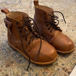 Mikoleon Heirloom Boots size 12